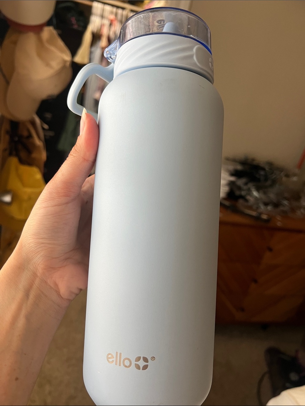ello Light Blue Insulated Bottle with Carry Handle